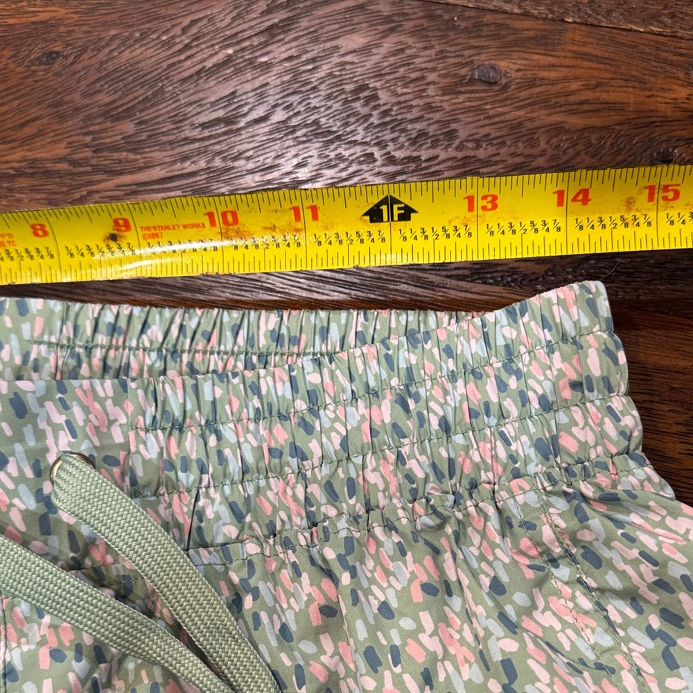 Club Social Size M Floral Print Women's Shorts - Picture 6 of 9